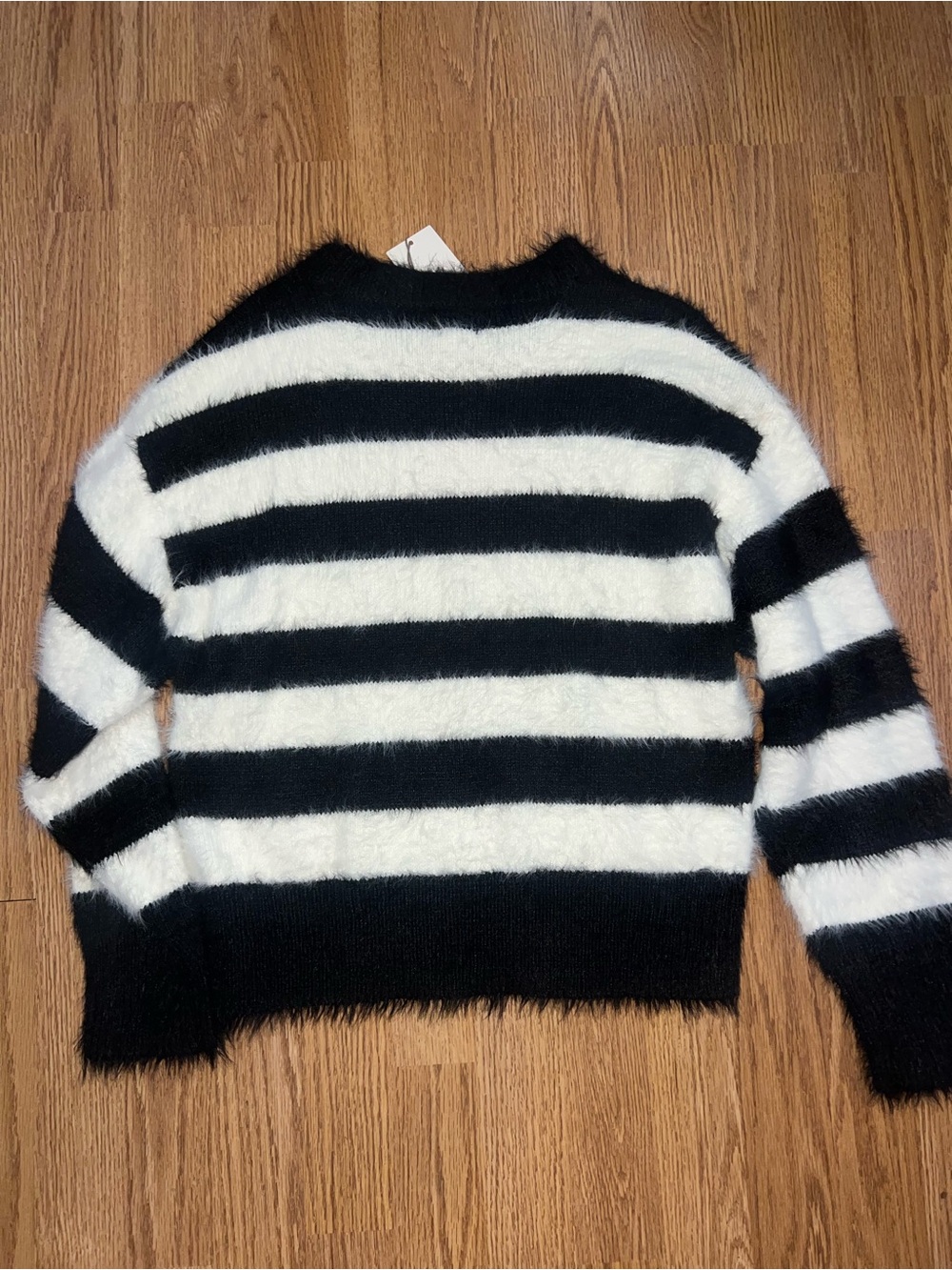 Sweater - Picture 3 of 3